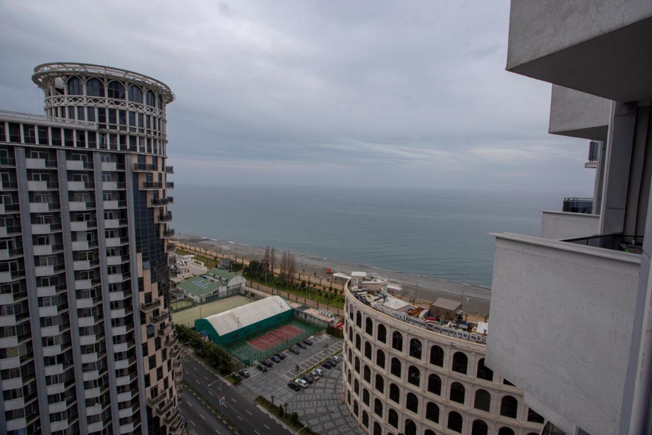 Blue Star Batumi Aparthotel Exterior foto